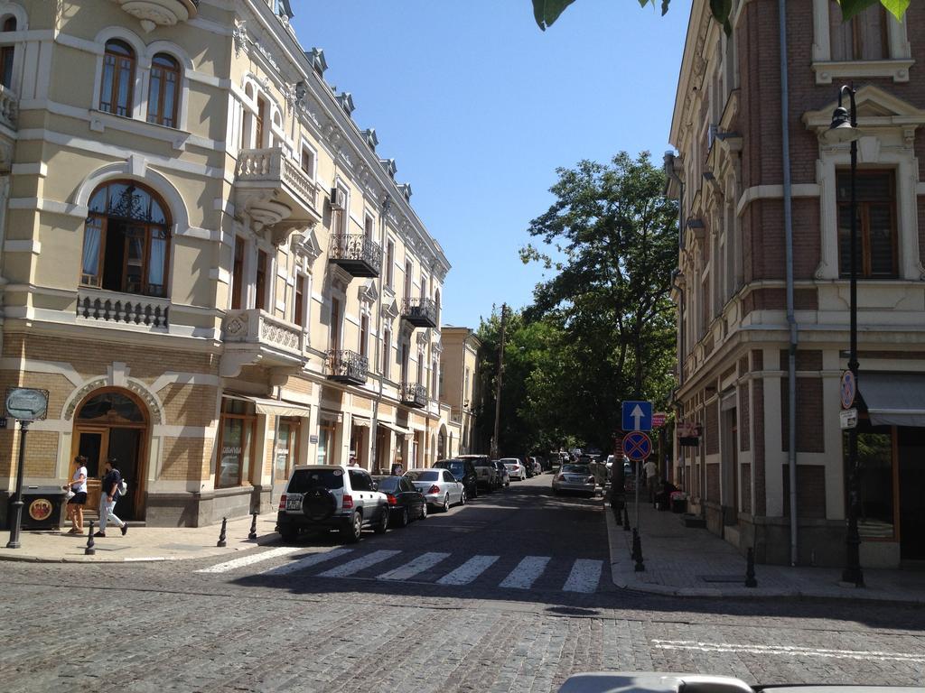 Alaroid'S Gt Appartement Tbilisi Buitenkant foto